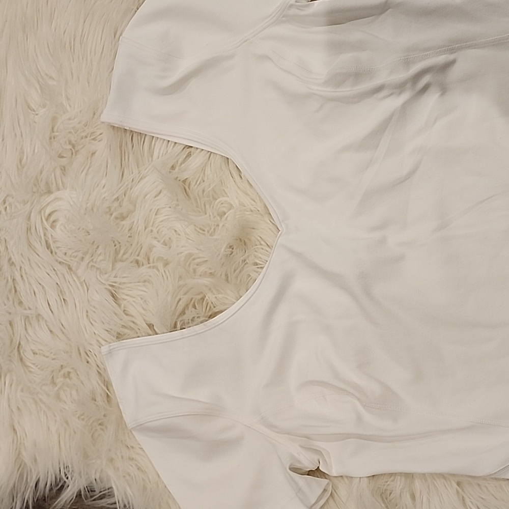 Lululemon Align Crop Tee - Picture 2 of 5